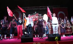 Belediyeden dolu dolu kutlama