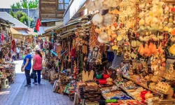Turistlerden Hediyelik Eşyaya Rekor Harcama