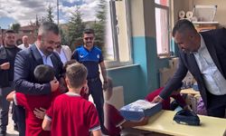 Hacılar’da Öğrencilere Okul Malzemesi Desteği