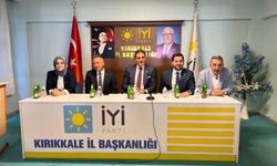 Tanrıverdi: “Bu Millet Hâlâ Dimdik Ayakta”
