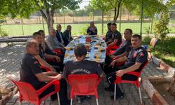 Komşudan İtfaiyecilere El Emeğiyle Moral Ziyareti