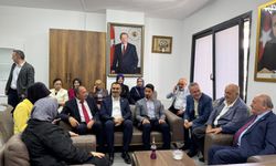 Mustafa Kaplan Avcılar’da Partililerle Bir Araya Geldi