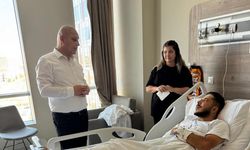 Başkan Önal kazazede işçisini ziyaret etti