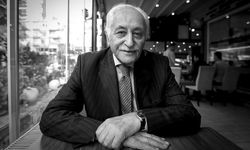 Şair ve yazar Yavuz Bülent Bâkiler yaşamını yitirdi