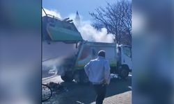 Çöp Kamyonu Yandı, Belediye Vatandaşı Uyardı