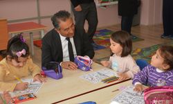 Rahmi Güney Öğrencilerle Sohbet Etti, Okulu İnceledi