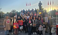 Kadınlar Boş Tencerelerle Sokağa Çıktı