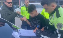 Ehliyetsiz Çocuk Yakalanınca Gazetecileri Tehdit Etti