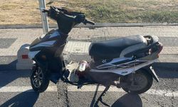 Otomobille Elektrikli Bisiklet Çarpıştı: 1 Yaralı