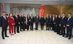 Cumhuriyet kutlu bir yoldur