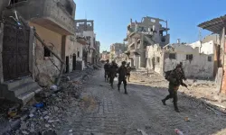 İsrailliler, Batı Şeria’da Filistinlilere Ait Zeytinlikleri Tahrip Etti