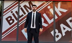 Emin Erkeç: “Sofrada Ekmek Yoksa Siyaset Anlamsız”