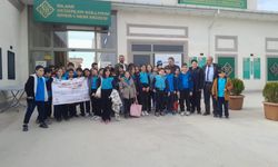 Tınaz İlkokulu Külliyede Manevi Ziyarette