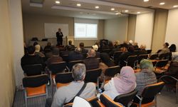 Umre Yolcularına Bilgilendirme Semineri Düzenlendi