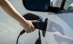 Türkiye’de Elektrikli Otomobil Sayısı 330 Bini Geçti