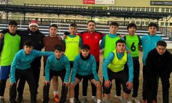Kaymakam Kayatürk U16 Antrenmanında Sahaya İndi