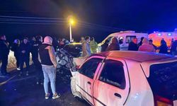 Kafa Kafaya Çarpışan Otomobillerde Can Pazarı