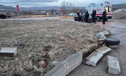 Bahşılı’da Aynı Kavşakta Bir Kaza Daha: İki Yaralı