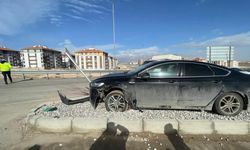 Ters Yöne Giren Otomobil Kazaya Yol Açtı