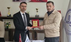 Kur’an Tilaveti Birincisine Plaket