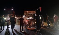 Kamyon İle Traktör Çarpıştı: 1 Ölü, 2 Yaralı