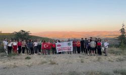 Kale Dağcılık Eymir Gölü'nde Gece Yürüyüşü Düzenledi