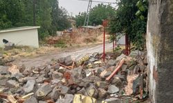 Keskin’de Fırtına Cami ve Binalara Zarar Verdi