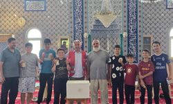 Yaz Kur'an Kursu Öğrencilerine Dondurma Sürprizi