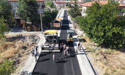 Yuva Mahallesi'nde Asfalt Mesaisi Sürüyor