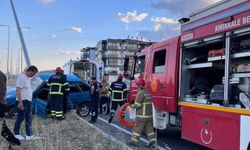 Araç Aydınlatma Direğine Çarptı