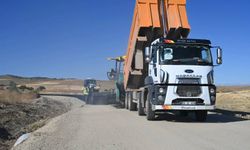 Fadılobası Köyü'nün Yolunda Asfalt Çalışması Sürüyor