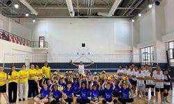 GSB Yaz Spor Okulları'nda Voleybol Heyecanı Sürüyor