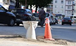 Kanalizasyon Kapağındaki 'Klozetli Önlem' Şaşırttı