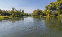 Türkiye'nin En Uzun Nehri Hareketlendi: Barajlardaki Su Bırakılınca Seviye Yükseldi