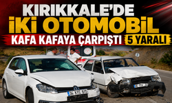 Kırıkkale'de İki Otomobil Kafa Kafaya Çarpıştı 5 Yaralı