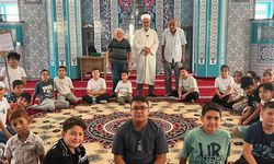 Aziziye Camii Gençlerinden Mevlid Kandili Ziyareti