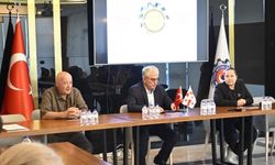 Öcal ,Gürcistan heyetine Türkiye'deki sendika sistemini anlattı