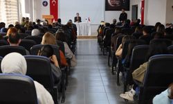 Kaymakam Kazanasmaz Üniversite Öğrencileriyle Buluştu