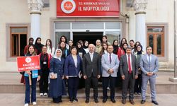 Kaletepe Kız Yurdu Öğrencilerinden Anlamlı Ziyaret