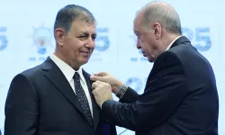 İzmir’de 27 yıl sonra değişim: Cemil Tugay AK Parti’ye katıldı