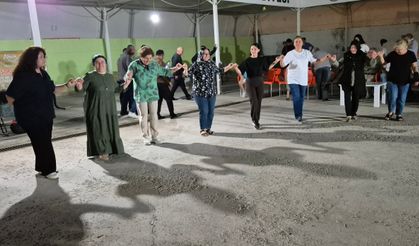 Halay kursuna bayanlar da dahil oldu