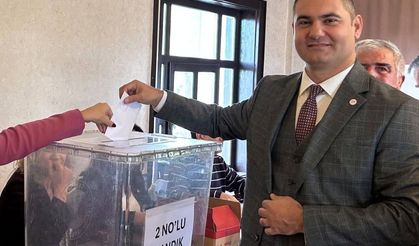 Yeni Parti il  başkanı belirlendi