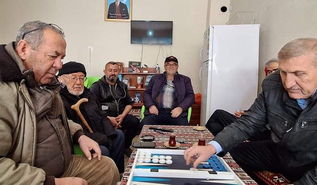 Bahşılı'da heyecanlı  tavla turnuvası