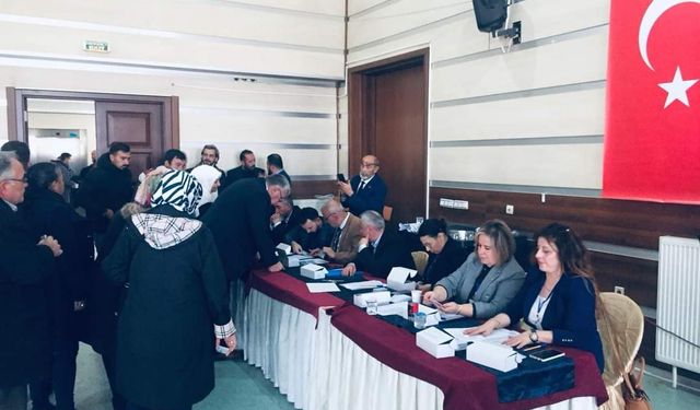 AK Parti'de Temayül heyecanla devam ediyor