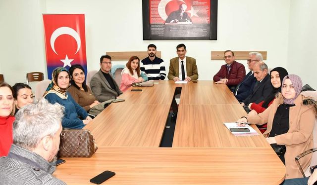 Anadolu Mektepleri Yazar Okumaları