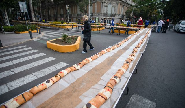 Meksiko'da Guinness Dünya Rekoru: 4.5 Kilometrelik Hamur İşi Yapıldı!