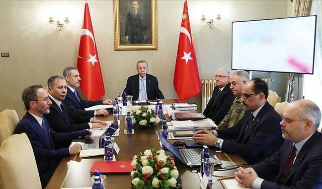 Cumhurbaşkanı Erdoğan başkanlığında güvenlik toplantısı yapıldı