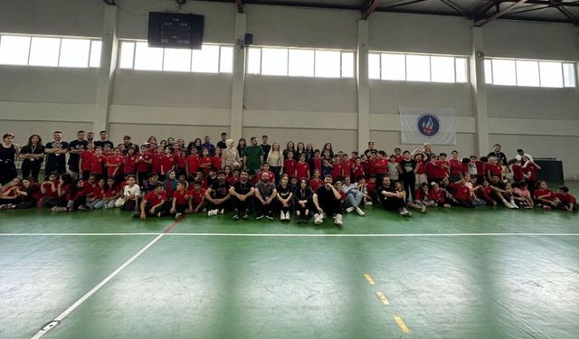 Bayraktepe İlkokulu Öğrencileri KKÜ'de Spor Yaptı