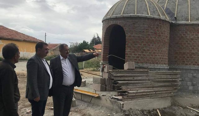 Balışeyh Belediye Başkanı Hilmi Şen ilçesi adeta şantiyeye çevirdi.