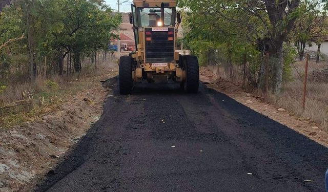 Kırıkkale'nin Sulakyurt ilçesinde ara yollar asfalta kavuşuyor .